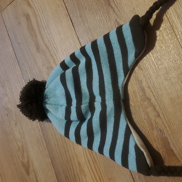 ***FREE ADD ON*** Fleece toque - Picture 2 of 4